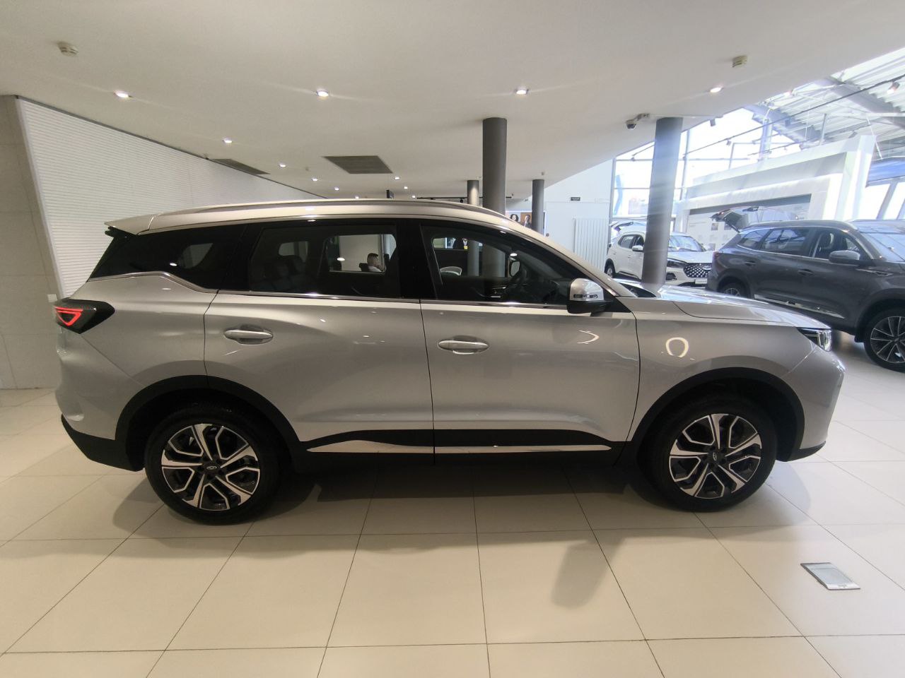 car-image